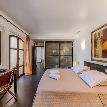 Azura 5 Bedroom In A Private וילה גרימו