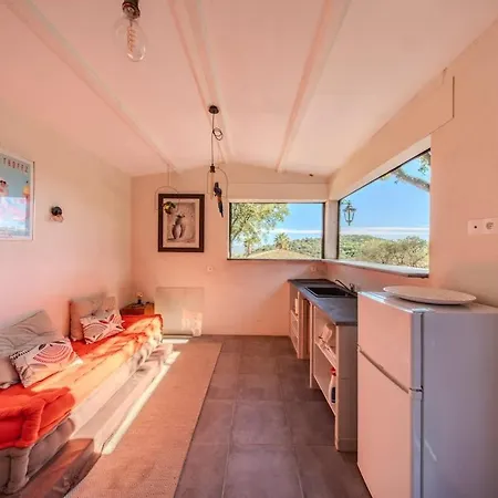 Azura 5 Bedroom In A Private