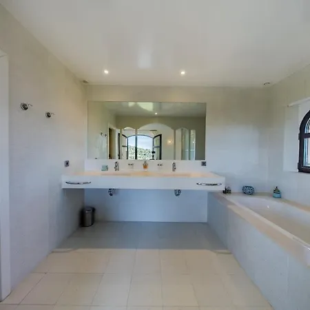 וילה Azura 5 Bedroom In A Private *