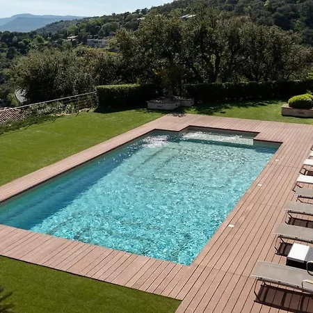 וילה Azura 5 Bedroom In A Private גרימו